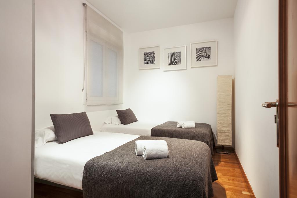 Canela Homes Barcelona Universitat Oda fotoğraf